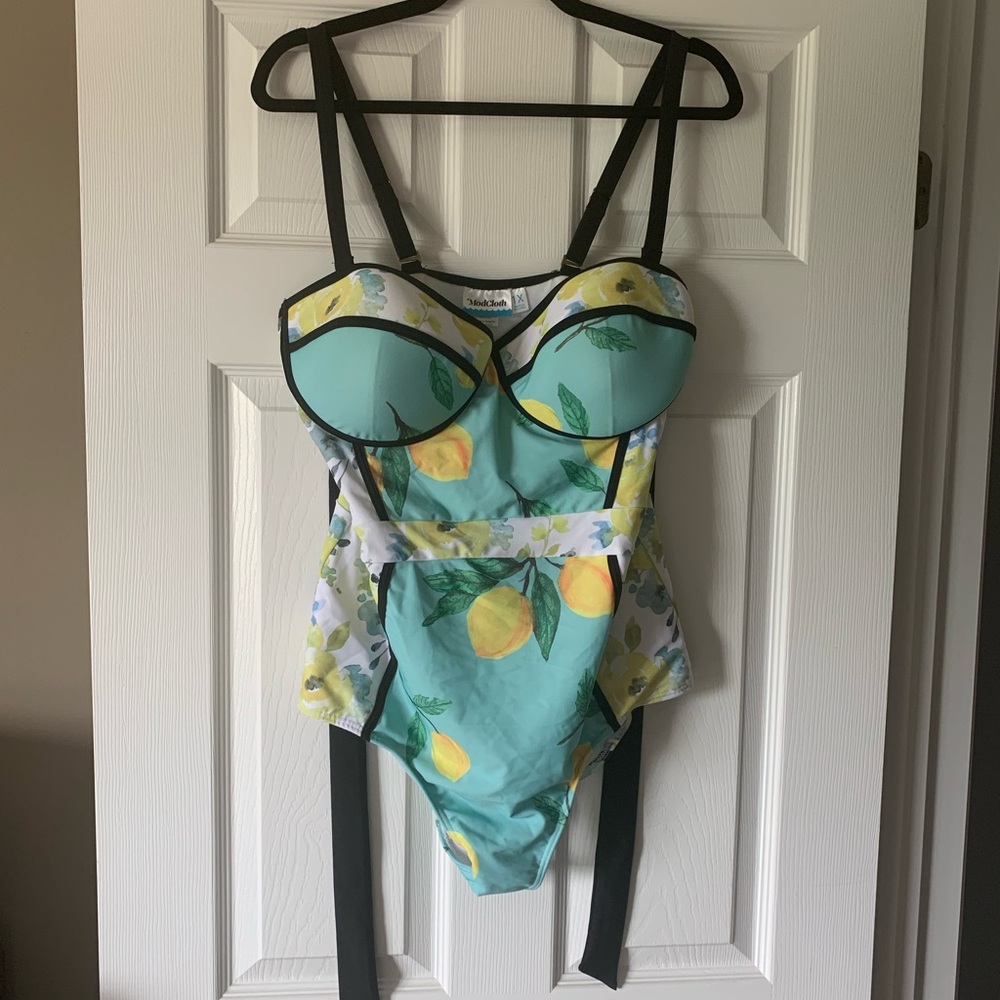 Modcloth Citrus Print Swimsuit